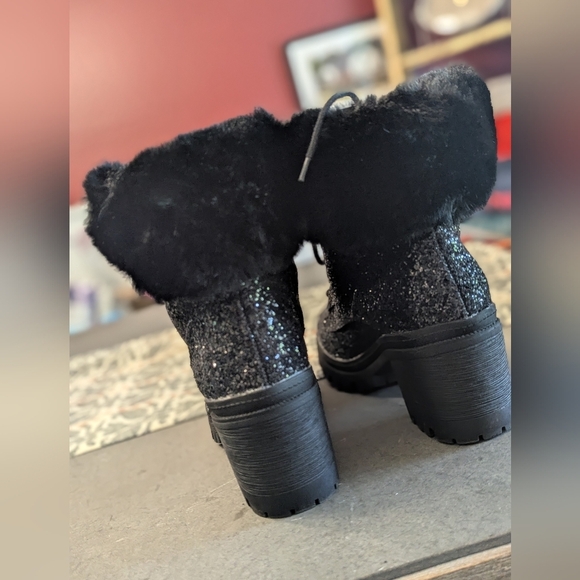 VeryG - Stylish Black Glitter Women's Boots - Picture 4 of 8